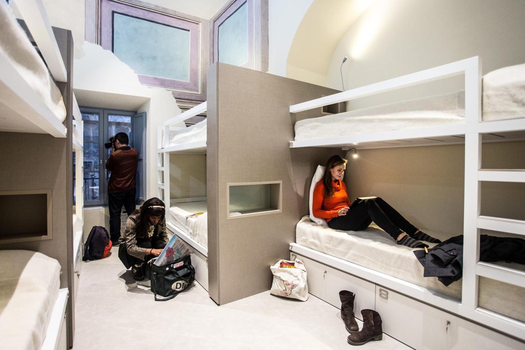 Little Italy Hostel Ex Chiesa S Donato เปรูจา ภายนอก รูปภาพ