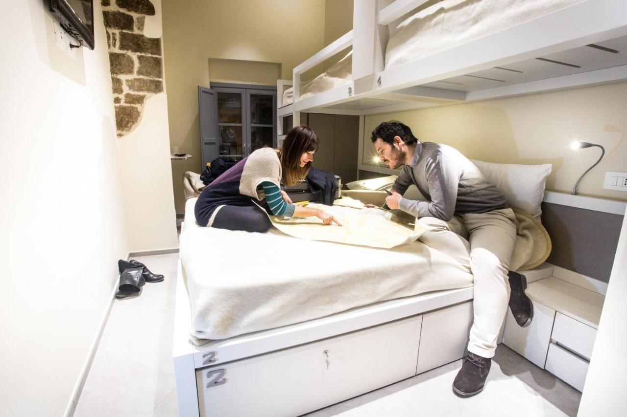 Little Italy Hostel Ex Chiesa S Donato เปรูจา ภายนอก รูปภาพ